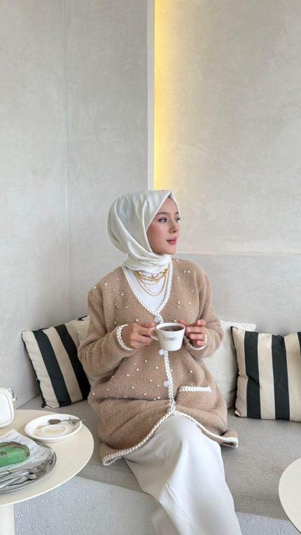 Angora taşlı hırka